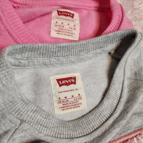 Lot of 2 NWT Levi's chenille patch logo front crewneck sweatshirts girl's size 6 - Picture 2 of 10